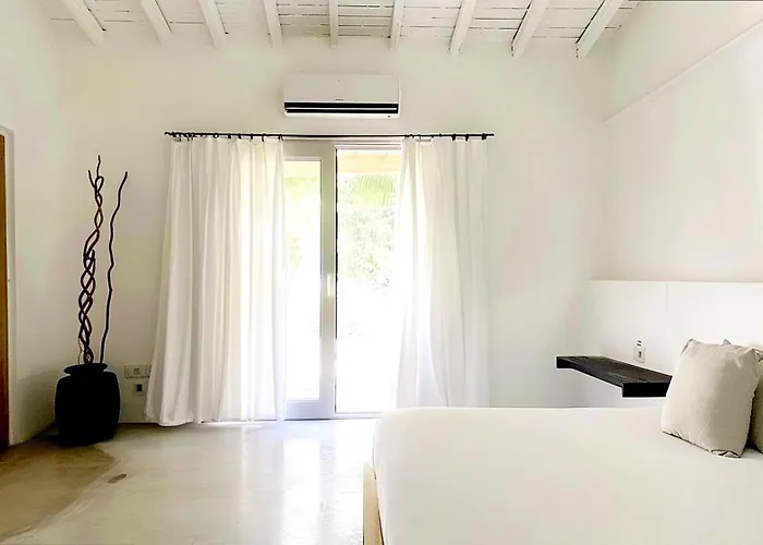 Ganado In Mikonos Парадайз-Бич